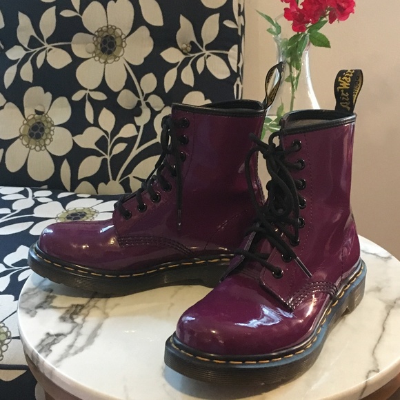 kids size 5 dr martens